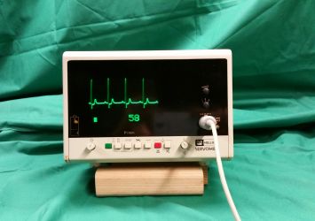 EKG Überwachungsmonitor